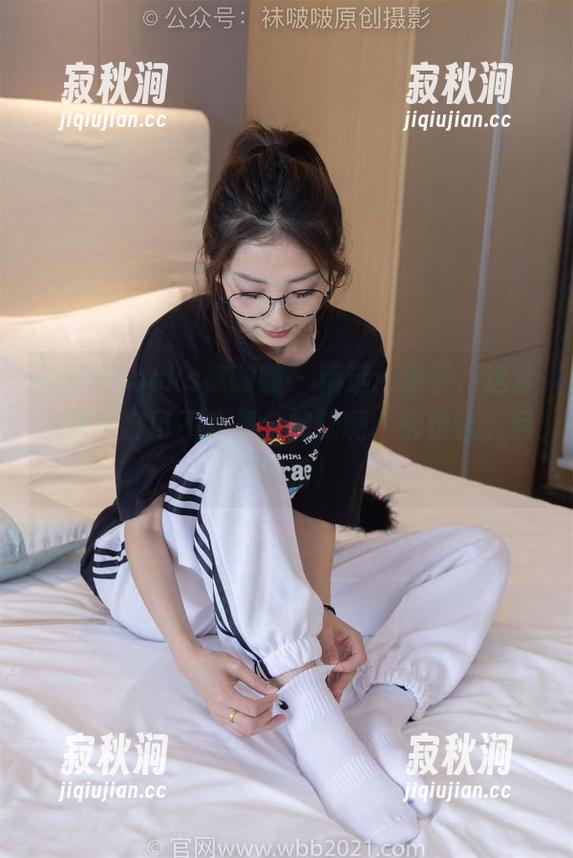 BoBoSocks袜啵啵 - 精选：稚予，这套丝袜手套可不止是个配饰啊，都快让人目不转睛！