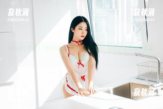 Bomi(普美)“Bimilstory”里的精选：奇怪的姿势和干掉靴子的决斗