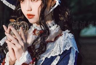 一组ElyEE子女王的合集，试试捕捉那丝若隐若现的气息。