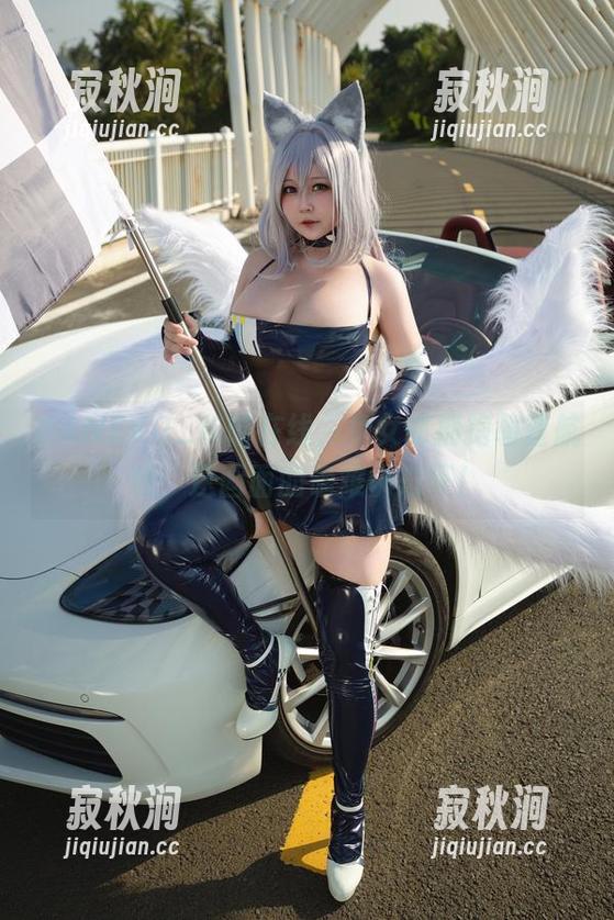 KANEKO_咔喵在线，兔女郎拥抱碧蓝航线：这画面的确难以忘怀！