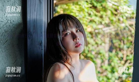 哦，KANEKO咔喵的新图集！资源满满的婚纱花嫁，真想每一件都试试，但钱包不太愿意…