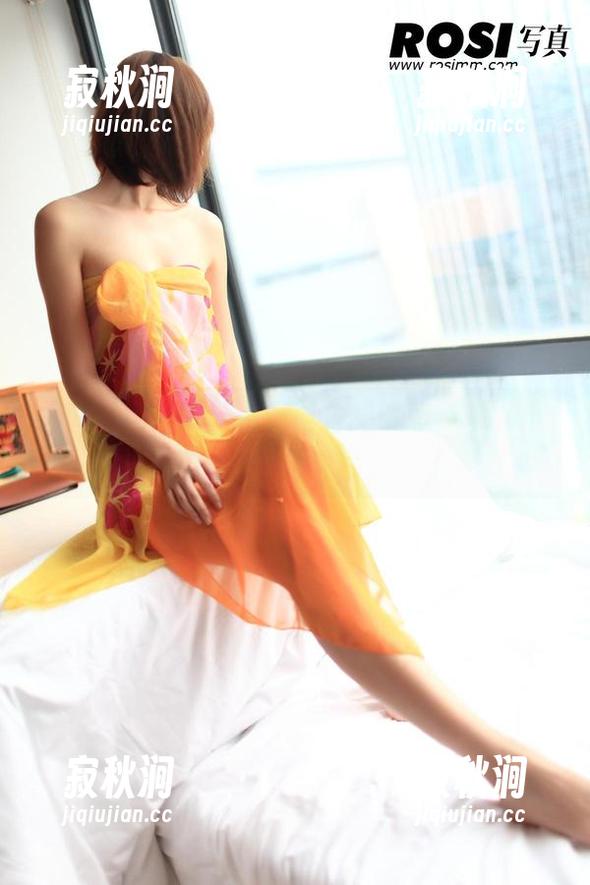 ROSI兔女郎，私房图片的诱惑，难以抗拒