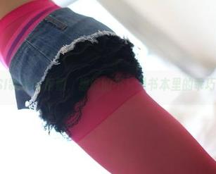 ROSI制服私房照，想说的不只是书本里的乖巧哦。