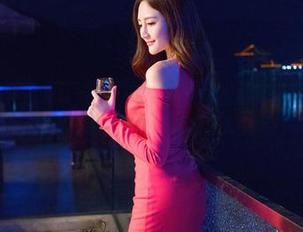 TGOD推女神 – 战姝羽Zina最新图包简直是裤里丝的集大成者，欣赏过程中你是否会思考人生呢？