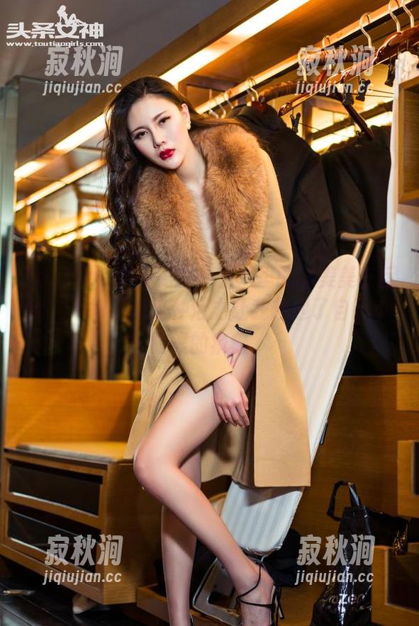 TouTiao头条女神-郭美美 TouTiao头条女神 - 图片里的郭美美在运动,不得不说这种活力让我想起了自己小时候的疯癫。