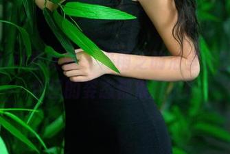 TuiGirl推女郎 – 冯雨芝的浴室探险，图包里的姿态都很撩人啊