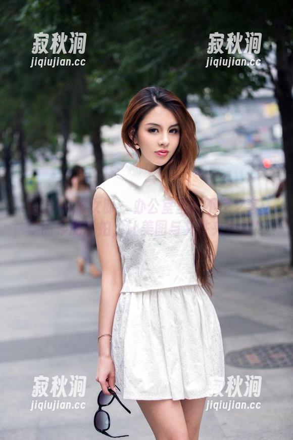 TuiGirl推女郎 - 办公室里的不速之客：李丽莎的私拍，让美图与文件夹同框！