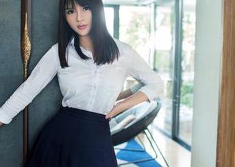 TuiGirl推女郎 – 这图集里，田芯娜的妹妹别有一番味道，似乎每张都在诉说无法言喻的故事。