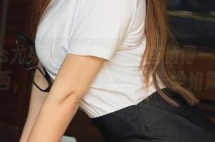 UGirls尤果网 – 收集了一些值得一看的东西，赵颖儿的图片合集-学姐篇