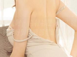 UGirls尤果网 – 白衬衫摄影集？韩恩美的资源好到让我想翘课去看！