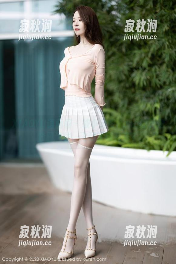 XIAOYU语画界-小海臀Rena XIAOYU语画界 - 被小海臀Rena的天使套图迷住,飞到了哪儿去?
