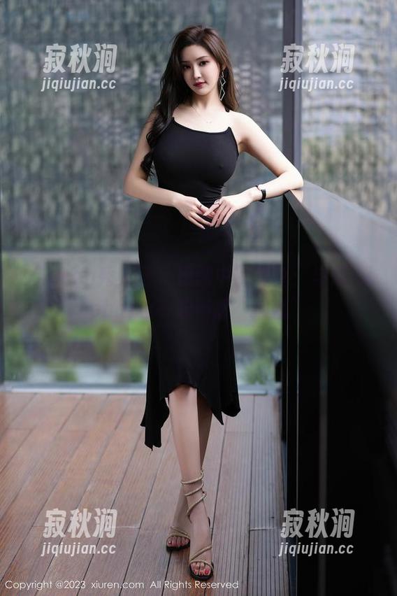 Xiuren秀人网 - 原图中的黑丝：与周jojobaby一起畅想“细腻”