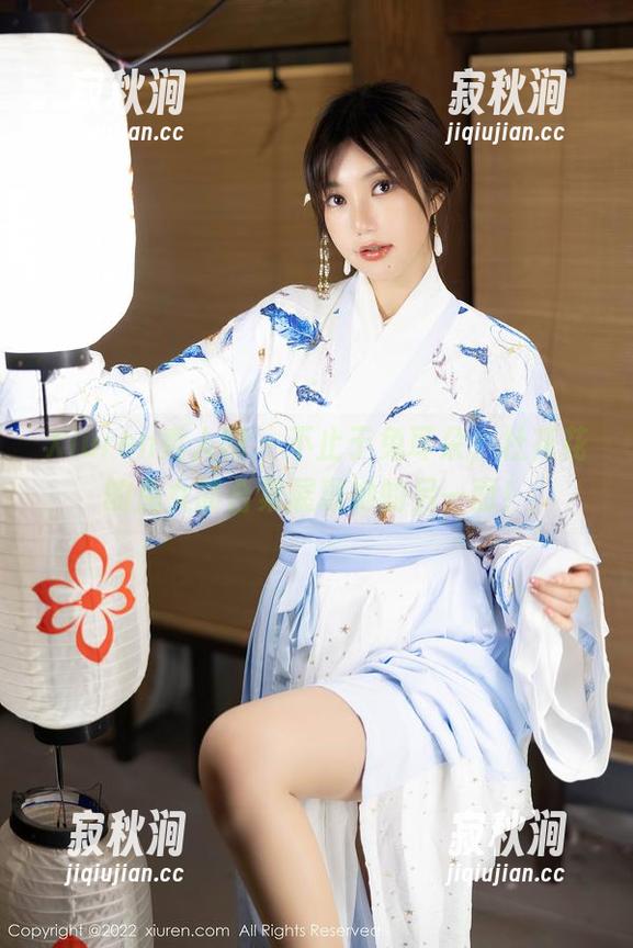 Xiuren秀人网 - 不止于兔耳朵，杜花花的兔女郎合集展现她的另一面！