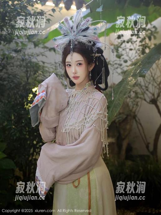 Xiuren秀人网 - 校园里的油田溪溪，私房图集请注意，色彩超赞！