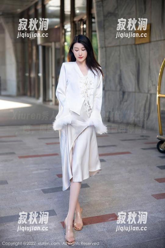 Xiuren秀人网 - 观看王伊纯的“女孩”，唔，原图让我忍不住想停留再停留。
