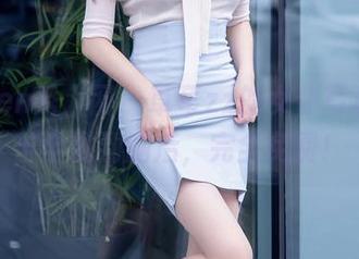 Xiuren秀人网 – 草莓zz的女仆写真，愁苦全抛到脑后，完全免费！