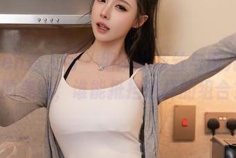 Xiuren秀人网 – 细腻的灰丝与雨儿baby的美图，谁能抵挡这样的组合？