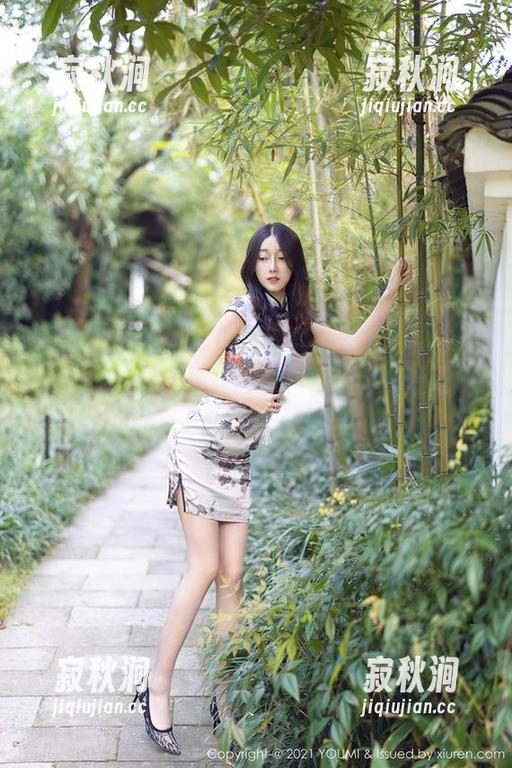 YouMi尤蜜荟 - 高清写真直击灵魂，Carol周妍希的清纯让我想起了小时候没做作业的日子。
