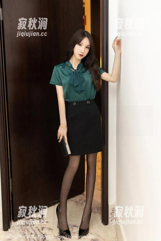 YouMi尤蜜荟 - 好吧，Cris_卓娅祺的圣诞写真给我造成了不少心理阴影