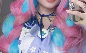 roroki骷髅姬的白色写真定制，给你点亮一整年的骨感时光！