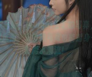 高清双马尾，yuuhui玉汇的写真，引领骚马尾风潮，未曾想马尾也能摇身一变成时尚小潮流！