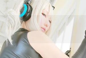 想不想看看サク(saku)学姐的高清写真，那姿势…略撩哦。