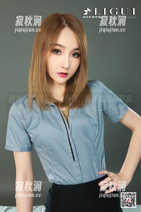 丽柜 - 纯粹与诱惑并存，婷婷的福利写真散发着一丝幽香，让你一边看一边想歪。