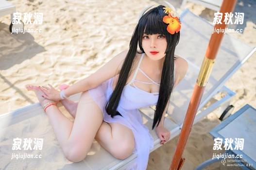 你夏夏的美图合集，逸仙膏发凝脂，头发都争着想上镜！