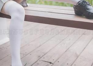 兔玩映画带你看学姐与月色的游离挑逗精选