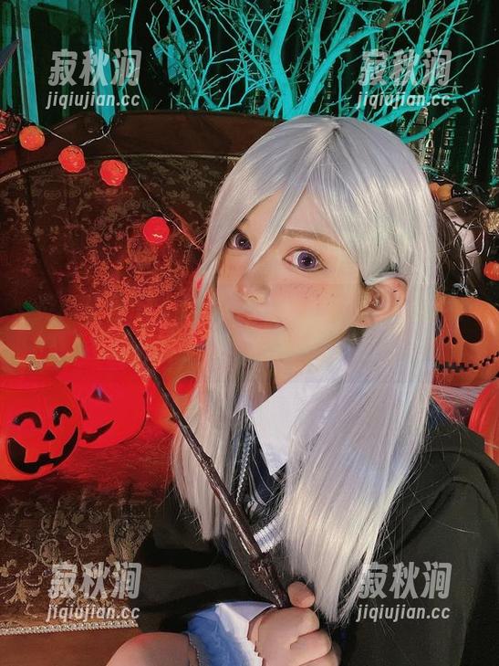 炎炎夏日下，六二二同学的图包带你畅游天谕手游，快来下载！