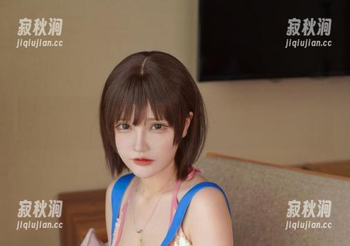 原图慕斯：千夜未来与柴郡电子，谁说沙发上不能有未来感？
