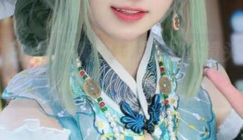 初音的私拍：千阳快起床默默在镜头后边的细腻，藏得真深。