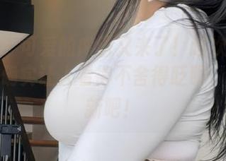 微密圈 – 可爱的肉巴又来了！这次的黑色丁字裤确实让人看得不舍得眨眼，赶紧更新吧！
