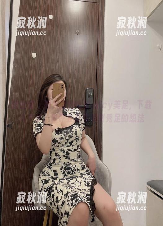 微密圈 - 图片里的可馨juicy美足，下载从不多，也许会改变你对秀足的想法