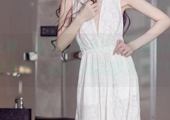 头条女神 – 杨曼妮与夏日：美图精选，脑洞大开，光影下的趣事发生了！