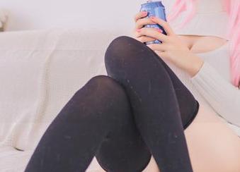 图包里的宅夏yoko学姐，莫非又是一个夏天的牺牲品？