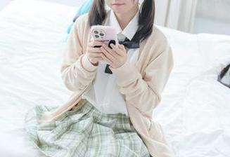 少女秩序 – 小鱼的无圣光比基尼原图，原来这才是捕鱼的秘诀？