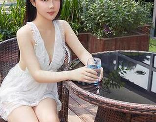 尤蜜荟 – 说实话，您的蛋蛋的高清图集让加藤惠的睡衣派对看起来特别有意思。