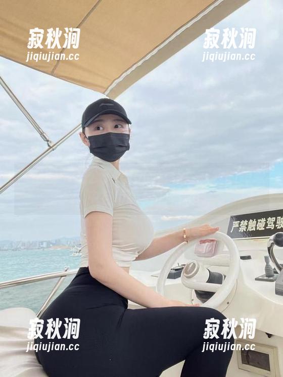 微密圈 - 左公子666的女仆：在我的想象中自带特效的模样