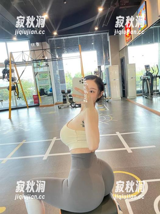 左公子666 微密圈 - 兔女郎是左公子666的拿手好戏,下载体验到底好吗?