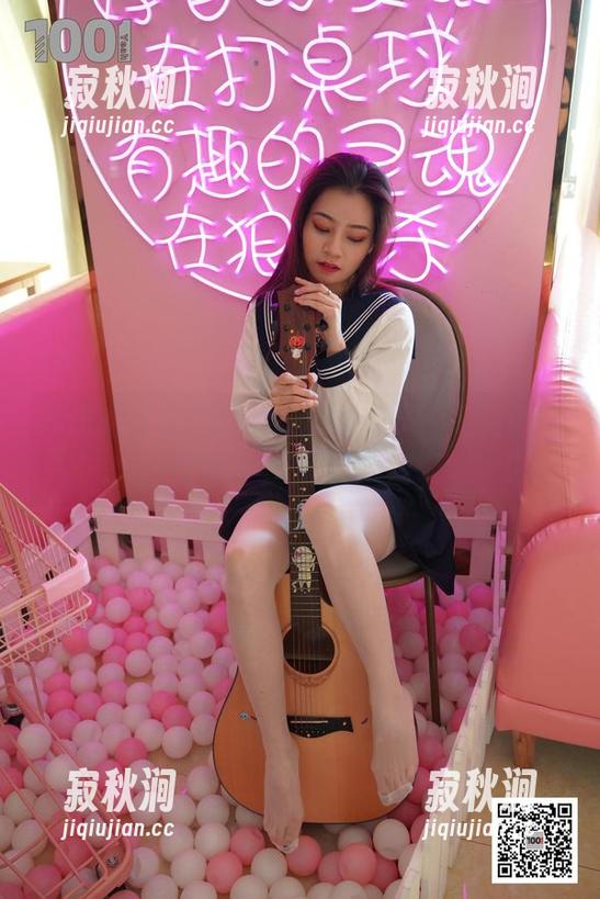 异思趣向 - 小婕的美腿业务员，定制图片让你一秒变身腿控！