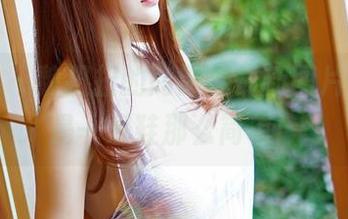 推女神 – 魏扭扭的高跟鞋最新图片，不只是一双鞋那么简单！