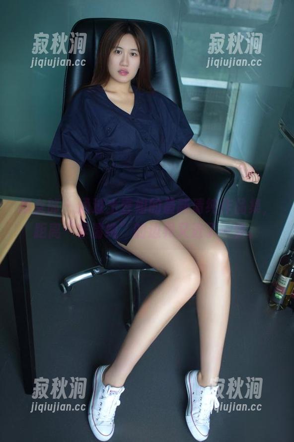 推女郎 - 通过土豆姐的最新清纯作品集，距离“非清纯”的边界又近了一步。
