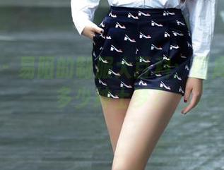 推女郎 – 易阳的制服大百科：图库里藏了多少绅士梦？