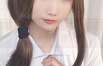 当晓美妈遇上瑜伽：原图中的胳膊腿完全不听使唤