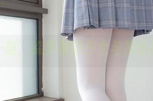 轻松一刻，森萝财团少女与黑丝的晨练