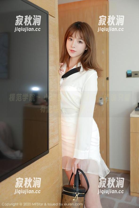 模范学院 - 小波多的女王图包，谁说只要有盒饭才能叫事儿？