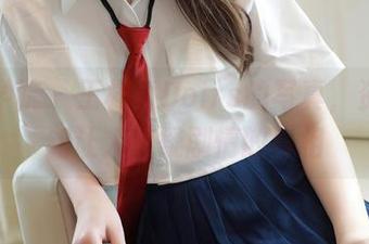 模范学院 – 王梓童Doirs的写真，资源多到让人怀疑剧情的真相