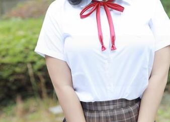 模范学院 – “定制兔女郎”胃口不小，糯美子Mini甚至忍不住自嘲自己了。