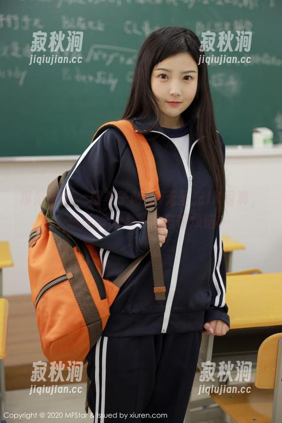 模范学院 - 糯美子Mini无圣光JK写真，总是能让人一秒忘却烦恼